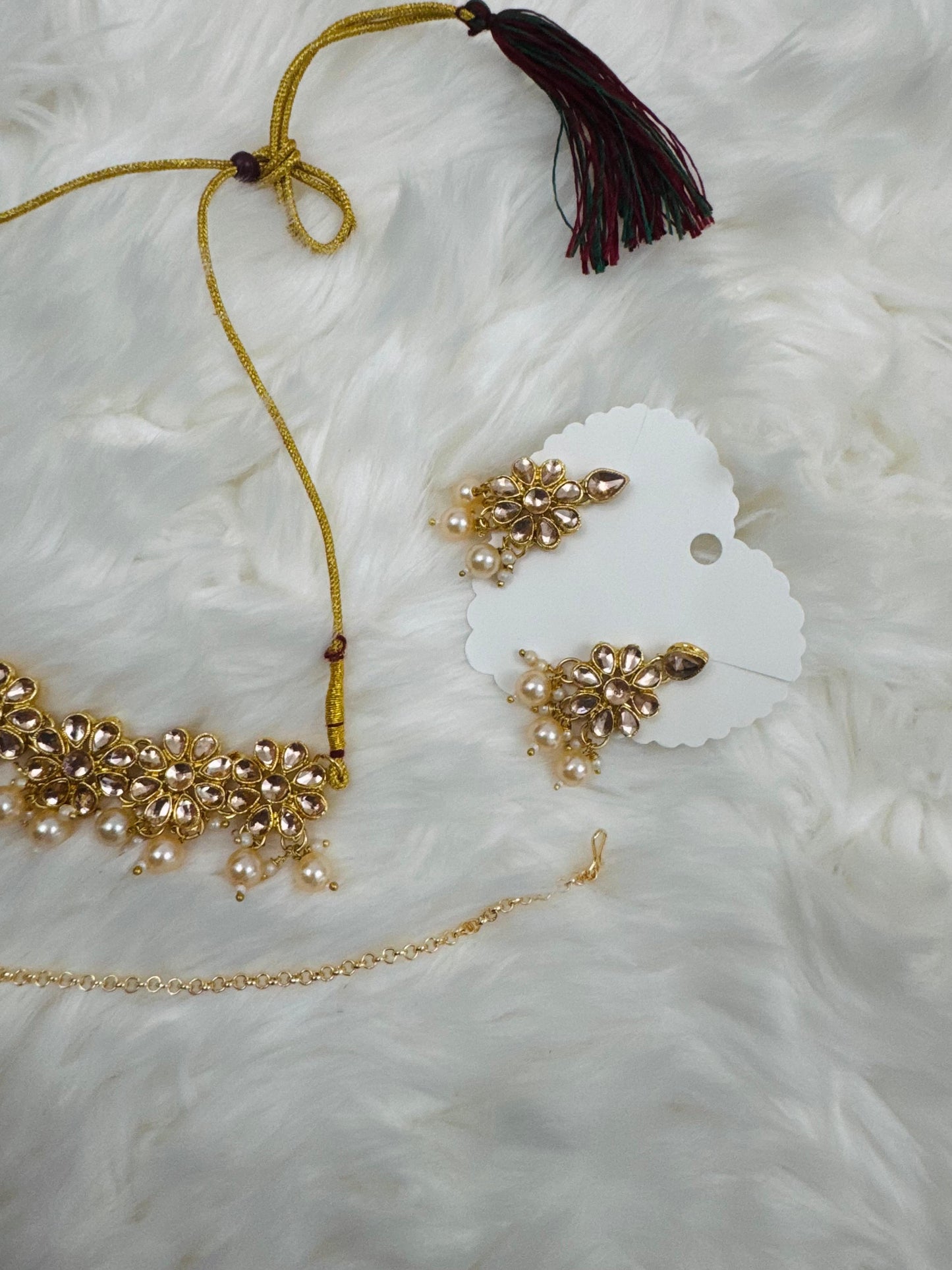 Premium Pearl Necklace Choker – Elegant Statement Jewellery