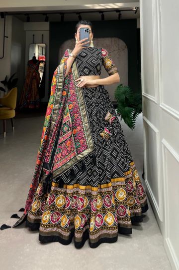 Lehenga Black