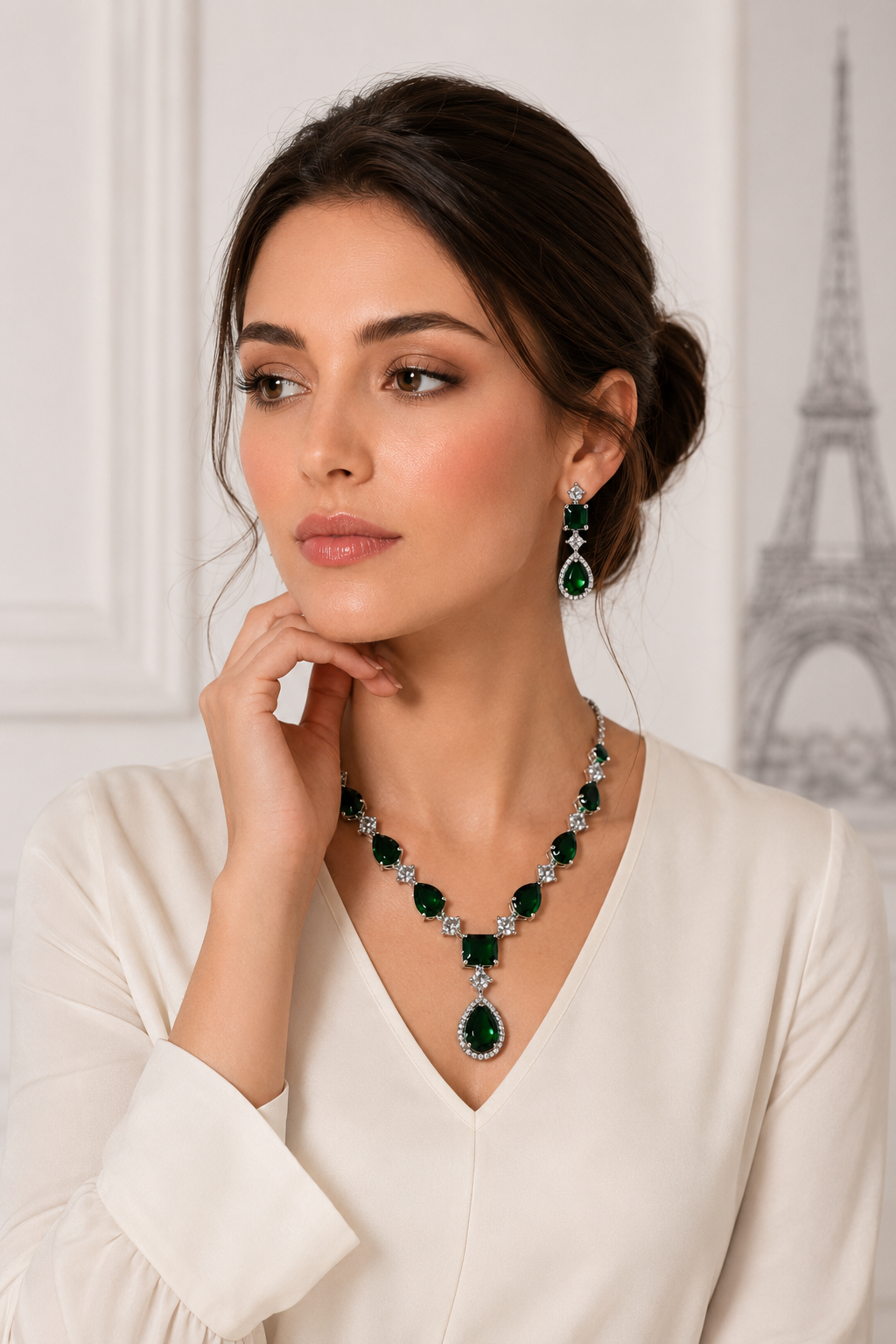 Dark Green Royal Premium Jewelry – Elegant High-Quality Statement Piece