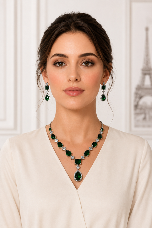 Dark Green Royal Premium Jewelry – Elegant High-Quality Statement Piece