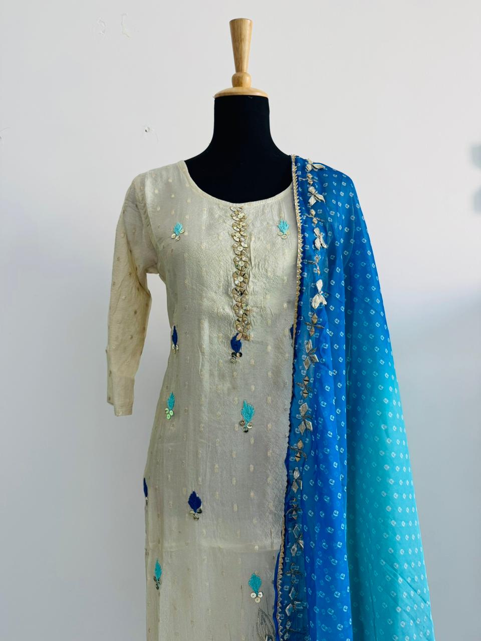 Elegant 3-Piece Shimmer Suit Set – Top, Bottom & Dupatta – Lightweight & Comfortable