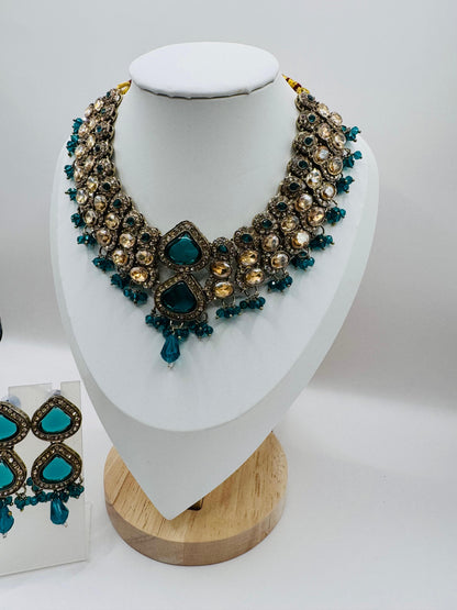 Antique Gold Kundan Necklace Set with Teal Stones