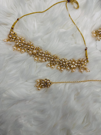 Premium Pearl Necklace Choker – Elegant Statement Jewellery