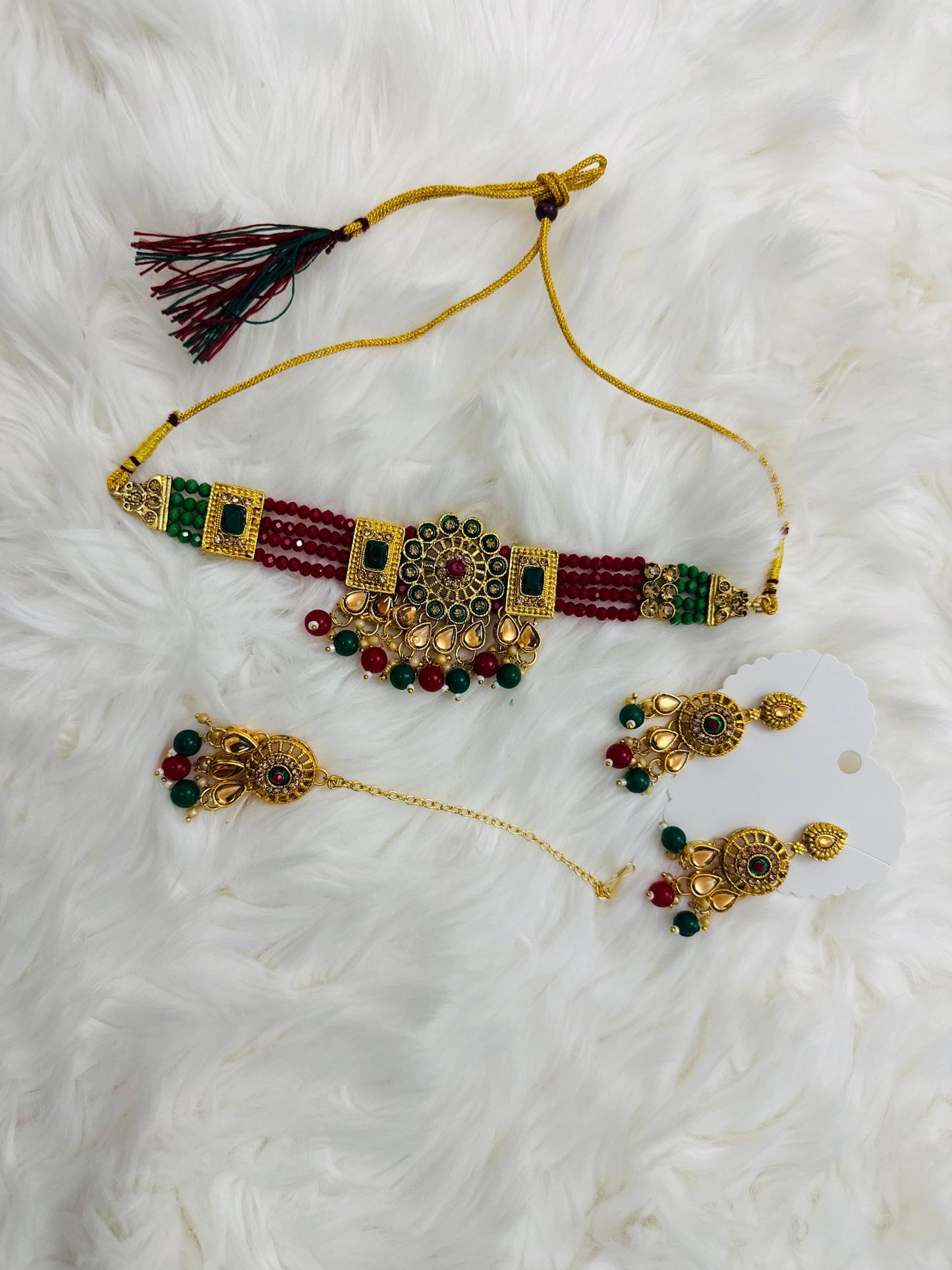 Pearl Choker Set with Earrings & Maang Tikka – Maroon & Green Combination