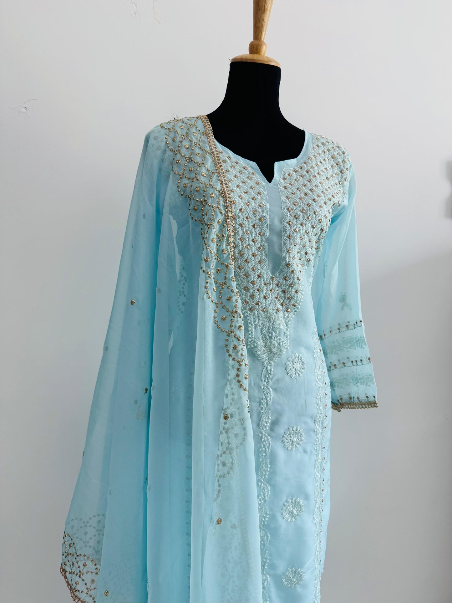 Tabby Organza Embroidered 3-Piece Suit with Dupatta
