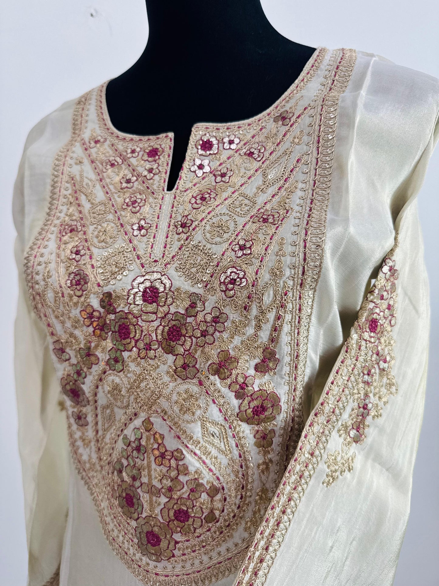 Premium Tissue Fabric 2-Piece Suit Set – Elegant & Festive