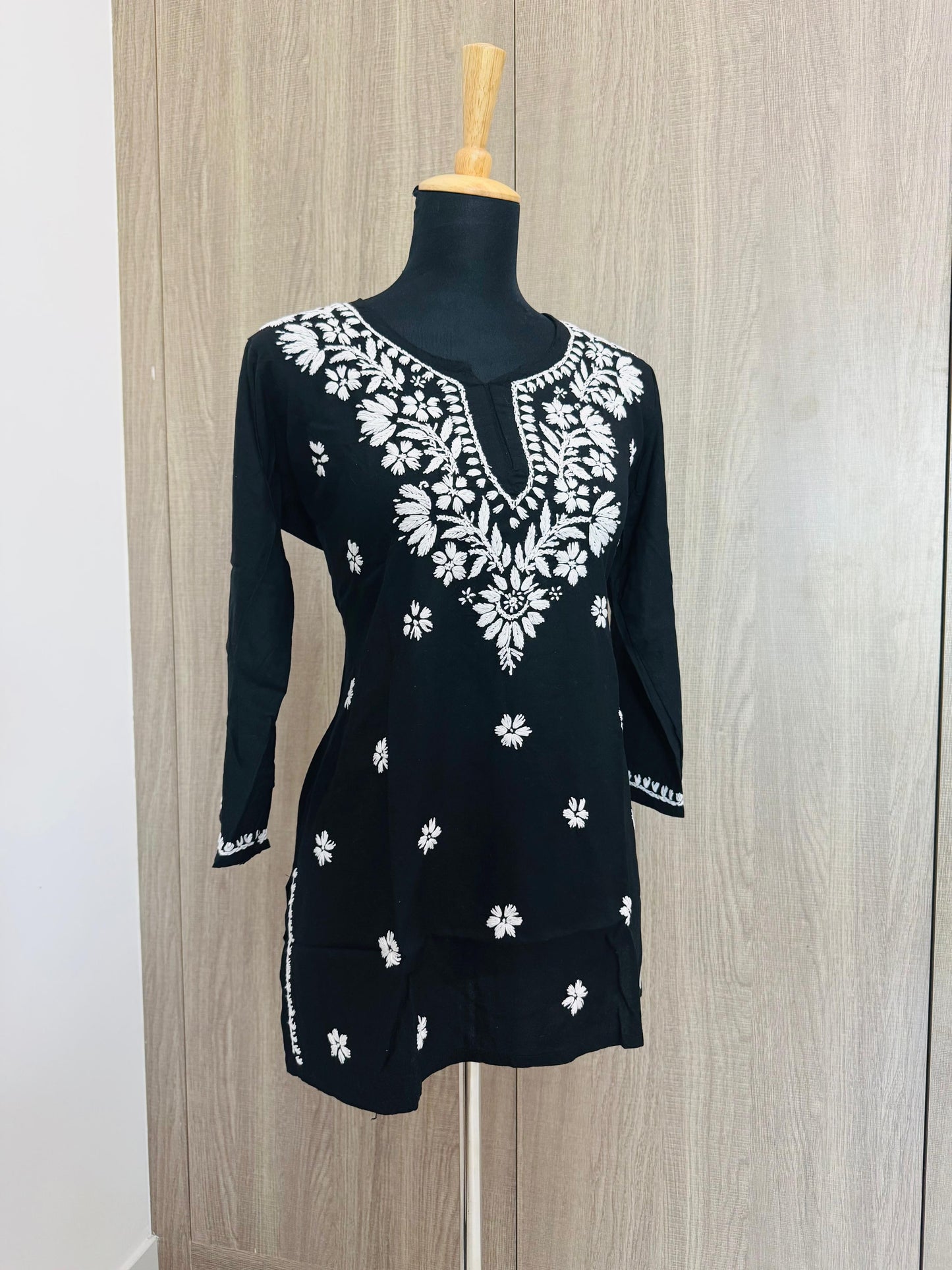 Handmade Mulmul Cotton Chikankari Kurti