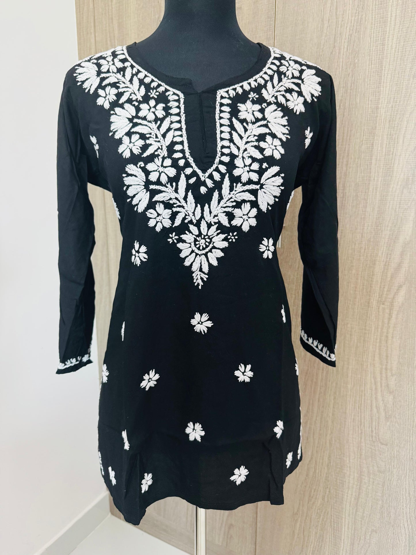 Handmade Mulmul Cotton Chikankari Kurti