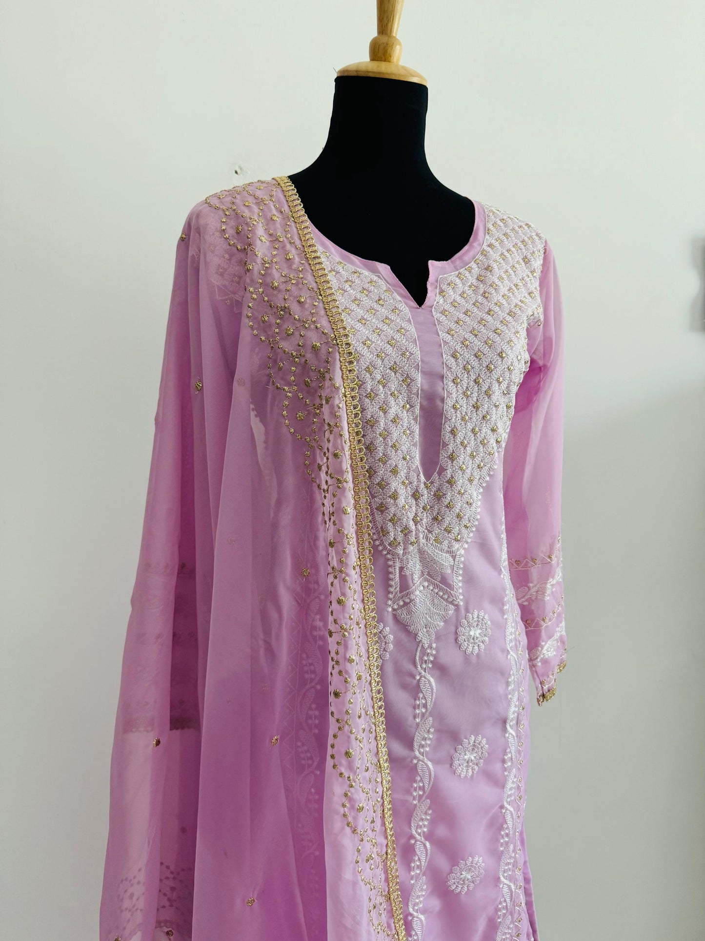 بدلة تابي اورجانزا | أسرار الخزانة